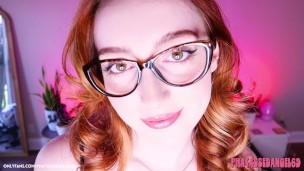 POV Your Girlfriend Loves You – sexy curvy redhead reality porn