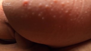 STEPMOM comes to my Bed for a SQUIRTING & CREAMY FUCK