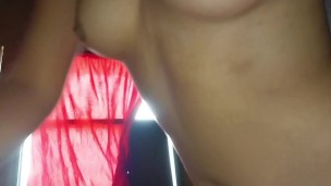 Pagando la renta con mi coño, el jefe se corre por accidente dentro de mi coño, ohh no me preño…