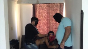 Neighbors have their wives work to fuck my beautiful body