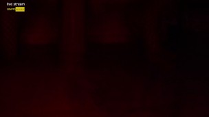 mamma in lingerie a rete cavalca un dildo e schizza come un vulcano